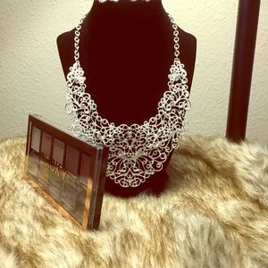 Women’s necklaces